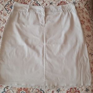 New York and Company Khaki skirt